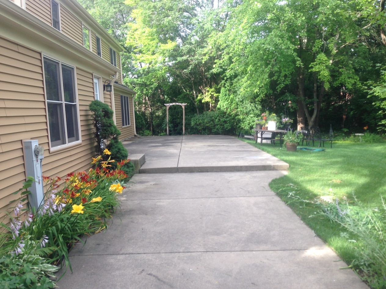 Patio Cleaning Before Pic