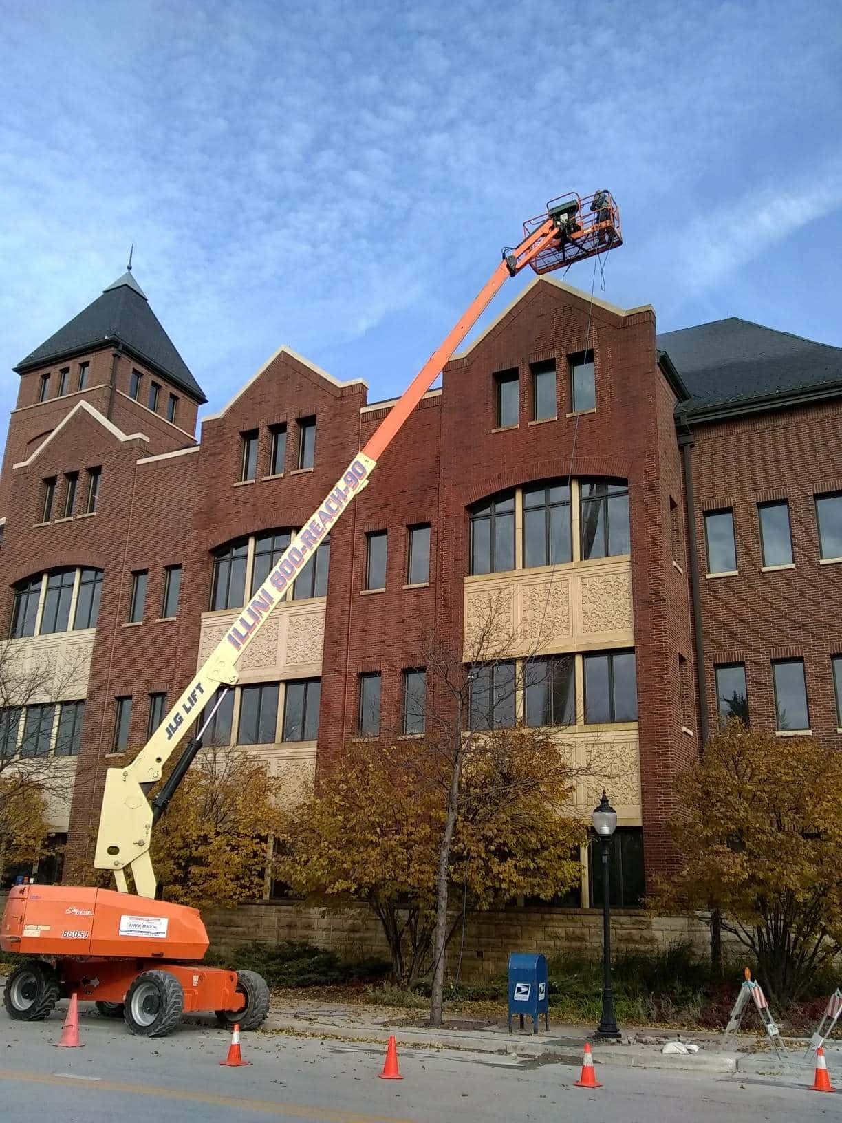 Arlington Heights Building Pressure Washing